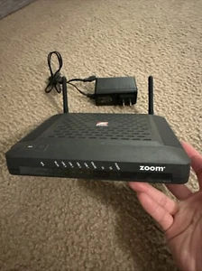 Zoom DOCSIS 3.0 Cable Modem/Router with Wireless-N Model 5352 - Picture 1 of 3