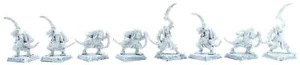 WARHAMMER LOT OF 8 HOBGOBLIN CUTTHROATS - Picture 1 of 2