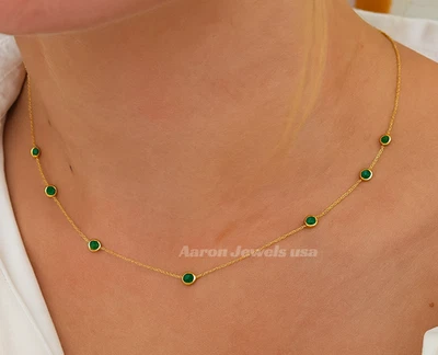 Conjunto de bisel collar estación esmeralda natural de 2,00 quilates cadena de eslabones de oro amarillo de 14 quilates de 18 pulgadas Foto 1 de 4