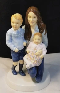 Royal Doulton Young Royals Prince George and Princess Charlotte Figurine HN 5883 - Picture 1 of 10