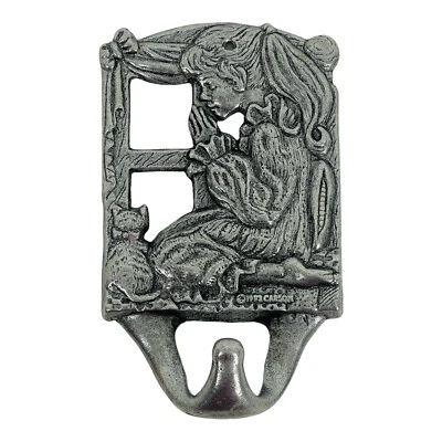 Carson 1993 Hook Hanger Aluminum Girl Cat - Image 1 of 4