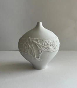 Vintage Modernist Matte White Studio Pottery Ceramic Porcelain Vase - Picture 1 of 6