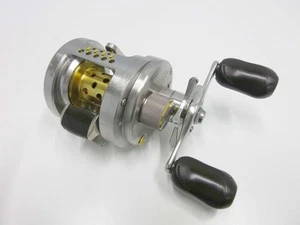 SHIMANO CALCUTTA CONQUEST 100DC BAITCASTING REEL FISHING EXCELLENT+++++ - Picture 1 of 10