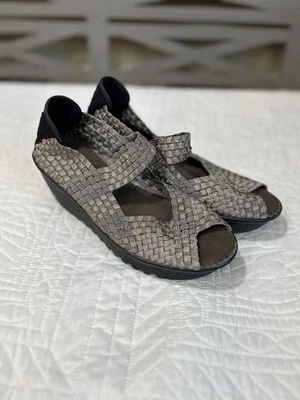 Bernie Mev BM Lizette Gold Pewter Slingback Heels Sandals Women’s Size 38 US 7 - Изображение 1 из 4