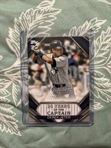 2020 Topps Update Series - 20 Years of the Captain Derek Jeter #YOC-95 - Picture 1 of 2