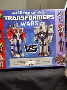 Hasbro Transformers Wars Optimus Prime vs Megaton kit di costruzione carta artigianale robot - Foto 1 di 2