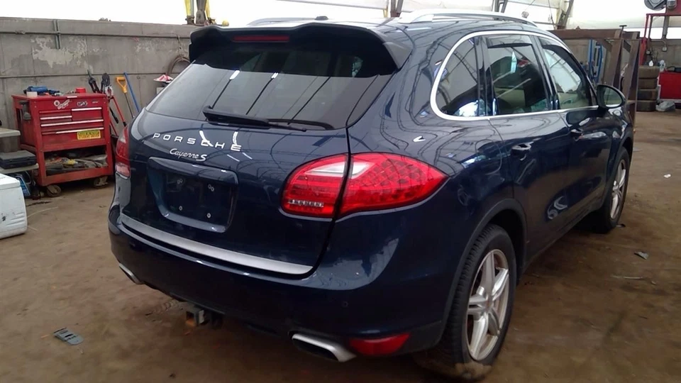 Módulo de control electrónico ECM del motor 4,8 L compatible con 11-14 PORSCHE CAYENNE 6677974 Foto 1 de 4