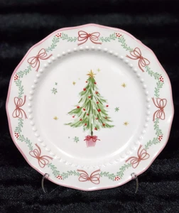 4 Christmas Tree Pink Bows on White SALAD Plates 8.5" Ceramic Sold Out Hobby L - Picture 1 of 11
