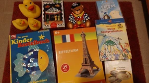 Konvolut Kinder Spielsachen 3D Puzzle Bastelbuch, Spiel, DVD, 10 Teile Sammlung - Bild 1 von 4