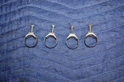 Juego de cuatro abrazaderas de manguera de 1" para auto y camioneta Witek Tower Ford, GM '68-72 años 60 NOS Foto 1 de 3