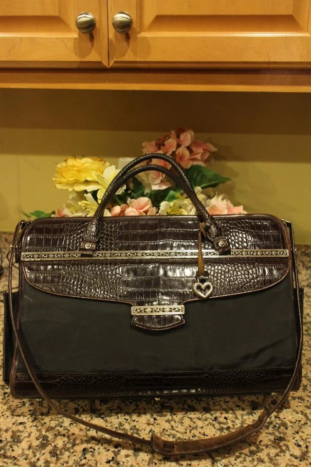 BOLSO MALETÍN NAILON EN RELIEVE BRIGHTON ([u110 Foto 1 de 1