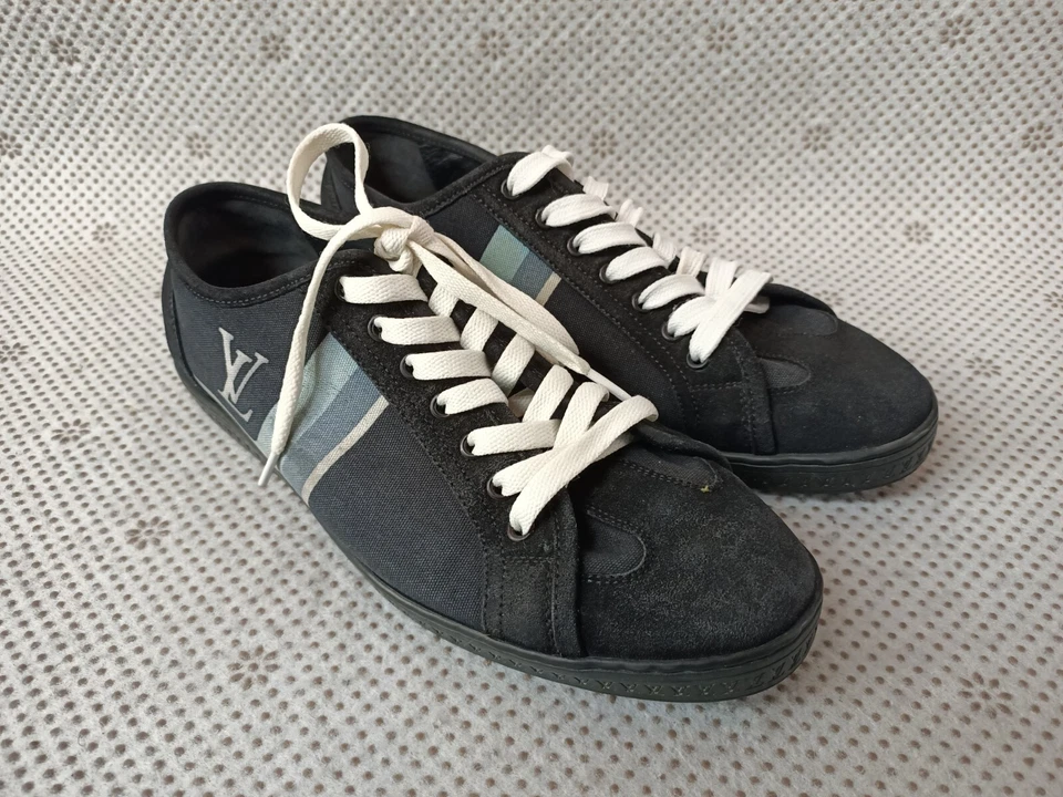 LOUIS VUITTON BLACK SUEDE/COTTON SNEAKER LV LOGO with stripes on side Blue - Image 1 of 4