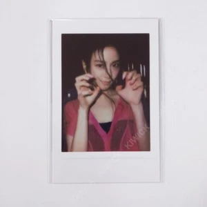 BLACKPINK JISOO FIRST SINGLE ALBUM [ME] Official Merch Weverse Photo Card - Picture 1 of 2