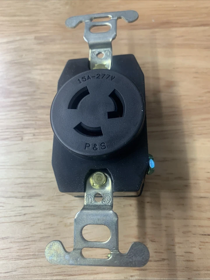 Legrand Pass & Seymour 4760 Turnlok Receptacle 15A 277VAC 2P 3W Grdg NEMA L7-15R - Image 1 of 4