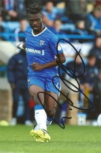 GILLINGHAM: GABRIEL ZAKUANI SIGNED 6x4 ACTION PHOTO+COA - Picture 1 of 1