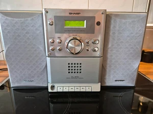 Sistema Micro Hi-Fi Sharp XL-S10H - 10 W RMS Radio Cassette CD - Imagen 1 de 6