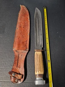 Vintage Stag Handle Hunting Knife Fixed Blade Bowie Style with Leather Sheath - Picture 1 of 7