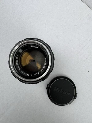Nikon Nikkor-S Auto 50mm F1.4 SLR Manual Lens with Case - Image 1 of 4