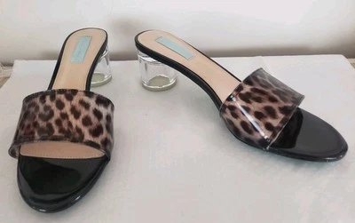 Betsey Johnson Mules 10 M Slip-On LUCITE Tacones Leopardo Estampado Animal Usado en Excelente Condición Foto 1 de 4