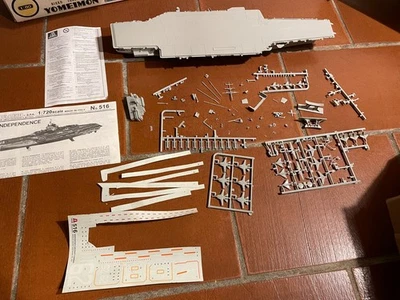 Modellino portaerei Italeri USS INDEPENDENCE (CV 62)  n 516 scala 1/720 - Immagine 1 di 4