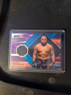 2019 Topps UFC Knockout - Relics Daniel Cormier #KR-DC Purple /25 (MEM) - Image 1 of 2