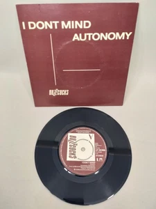 Buzzcocks - I Dont Mind / Autonomy - 7" Vinyl Record - VG/VG+ - Picture 1 of 2