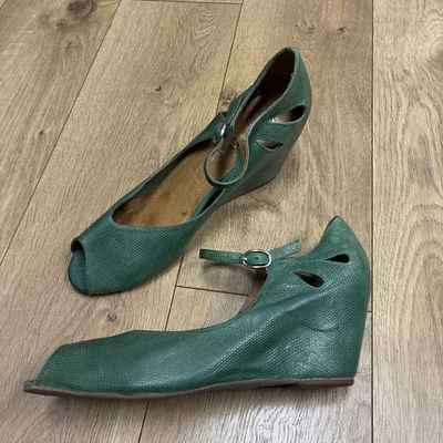 Jeffrey Campbell Regina Wedges Feminino Tamanho 7.5 Peep Toe Couro Verde Cobra - Imagem 1 de 4
