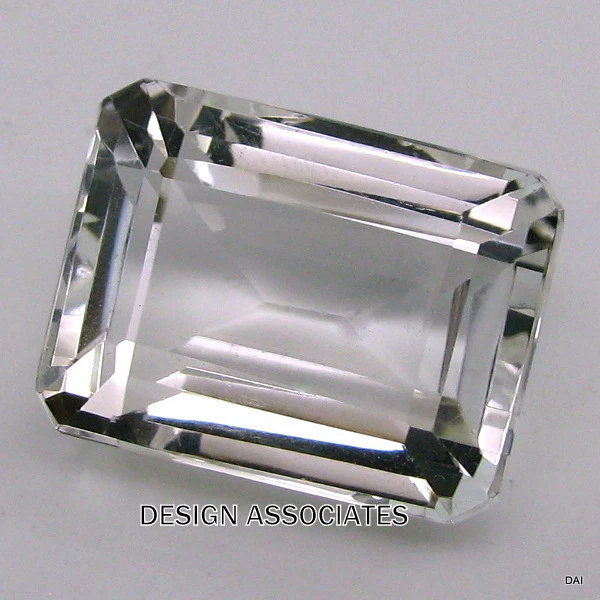 ZAFIRO BLANCO COLOR BLANCO 8X6 MM CORTE ESMERALDA TIERRA EXTRAÍDA Y TRATADA Foto 1 de 1