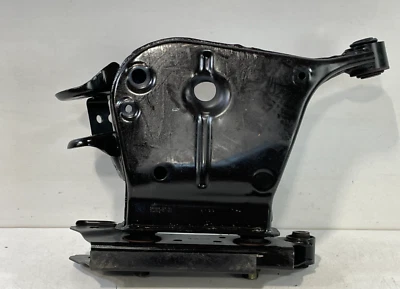 Infiniti QX50 2019-2020 brazo de control inferior trasero izquierdo percha de resorte # 97748 Foto 1 de 4