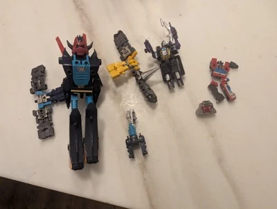 LOTE DE PIEZAS Transformer Mego Micronauts Giant Acroyear 1977 de colección Foto 1 de 4