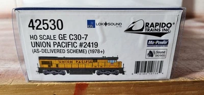RAPIDO 42530 Union Pacific RR GE C30-7 Diesel 2419 DC/DCC & LokSound HO - Image 1 of 4