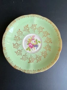 Platillo de porcelana de hueso Royal Standard solo verde con centro de ramo de flores - Imagen 1 de 3