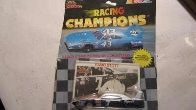 Racing Champions Stock Auto con Cartone & Stand ,# 7 Ramo Scott Plymouth - Immagine 1 di 3