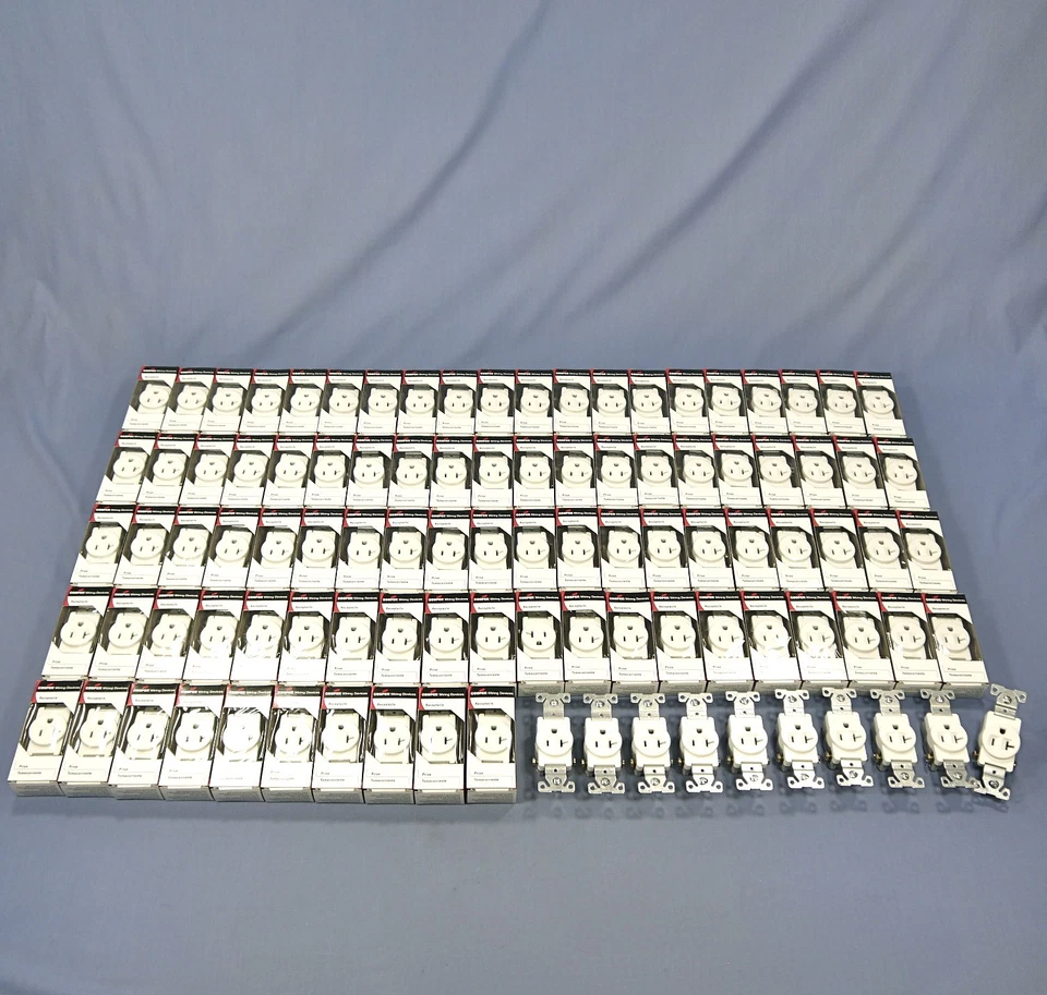 100 Cooper White COMMERCIAL Single Outlet Receptacles NEMA 5-20R 20A 125V 1877W - Image 1 of 4