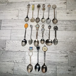 Lotto di 15 cucchiai souvenir Messico Rolex Canada Stati Uniti placcato argento e acciaio inossidabile - Foto 1 di 12