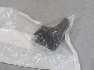 POLARIS WINDSHIELD LOWER CLIP 5451703 - Picture 1 of 2