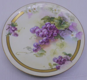 OLD LANTERNIER FRENCH LIMOGES PORCELAIN PLATE w GRAPES, ARTIST SIGNED, LISE - Picture 1 of 9