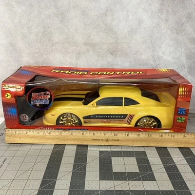 Chevy Camaro Ultimate Series Signature Edition Full Function RC Car 27/49 MHz - Image 1 of 4
