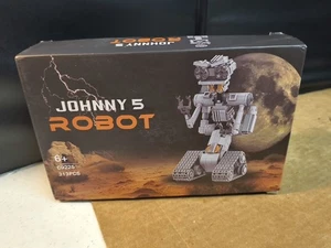 Johnny 5 Roboter Baustein Set, Kurzschluss, 313 Teile, 8+ - Bild 1 von 3