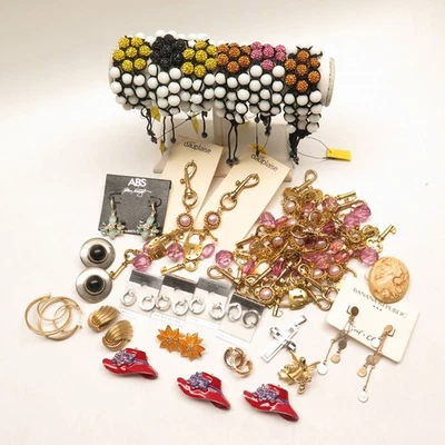 Large Bulk Lot of Banana Republic & Mix Brand New Custom Jewelry Good For Resale - Image 1 of 4