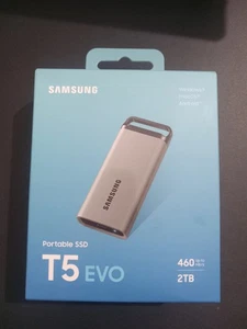 Samsung T5 EVO 2TB Portable External Solid State Drive (MU-PM2T0G) - Afbeelding 1 van 3