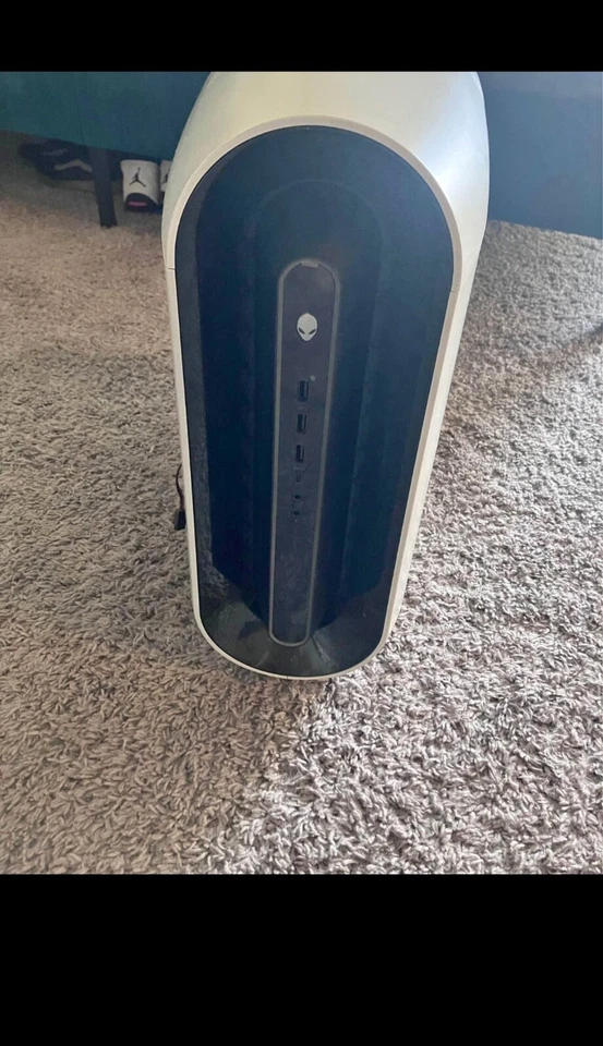Alienware R12 Gaming Desktop PC, Windows 11 , i7-11700F, 16GB RAM, NVIDIA 3060ti - Image 1 of 1