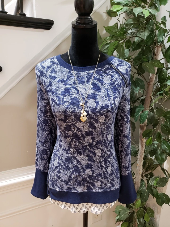 Suéter Max Jeans Para Mujer Azul Floral Rayón Cuello Redondo Manga Larga Talla X-Pequeño Foto 1 de 4