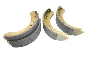SUNBEAM MKIII 1954 - 1957 SET OF 4 FRONT OR REAR BRAKE SHOES - Picture 1 of 1