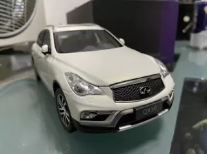 1/18 INFINITI QX50 MODELLO AUTO - Foto 1 di 4