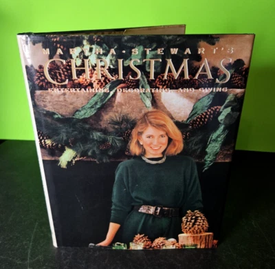 Martha Stewart’s CHRISTMAS - Entertaining Decor Gifting, Vtg 1989 First Ed HB DJ - Image 1 of 4