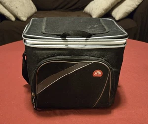 Iglu Kühlbox mit vielen Fächern und einem Schultergurt - Bild 1 von 6