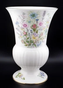 Lovely Large Aynsley Wild Tudor Vase - Picture 1 of 4