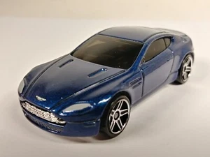Aston Martin V8 Vantage Hot Wheels 2008 All Stars #50 Dark Blue PR5 1:64 Loose - Picture 1 of 8