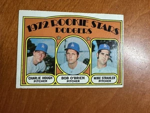 1972 Topps - 1972 estrellas novatas Charlie Hough, Strahler, O'Brien #198 (RC) excelente - Imagen 1 de 2